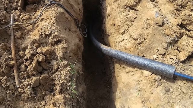 Сухой водопровод в дом своими руками ЧАСТЬ 1 | Монтаж трубы | Копаю