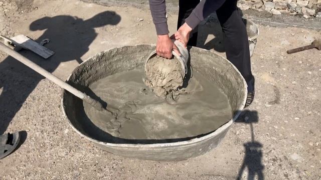 Как замешать цементно-песчаный раствор. ЛЁГКИЙ СПОСОБ как приготовить цементный раствор