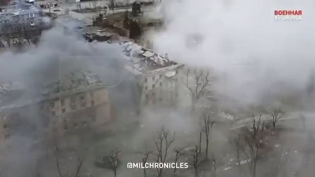Репортаж военкора Андрей Филатов - перекрёсток в Мариуполе.