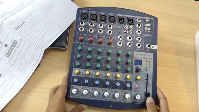 Mixer Soundcraft EFX8/4USB 8 channel