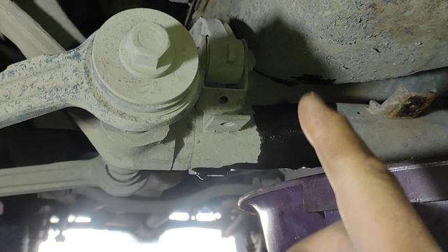 МАСЛО В НИВУ. Какое масло четвёртый год заливаю в лада НИВА 21214 урбан.