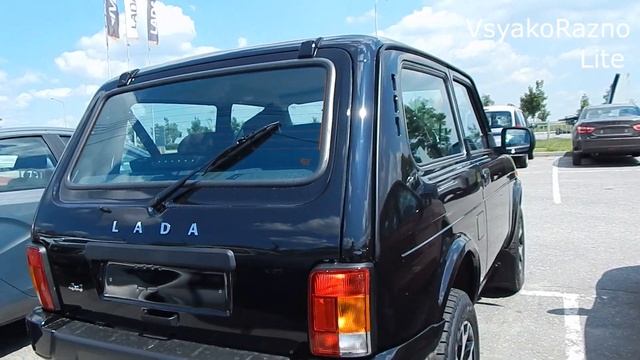 LADA 4x4 Urban 3 дв. Цвет Черный Пантера (672)