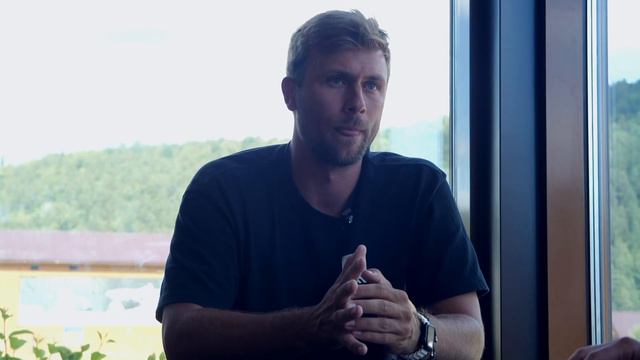 Интервью с организатором футбольных интенсивов по всей стране @tolya_o_football