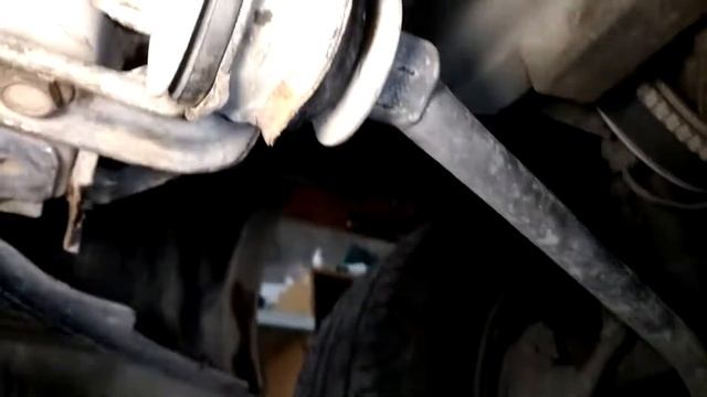 Замена подушки двигателя правой Лада Калина #ЧёрныйГонщик ??