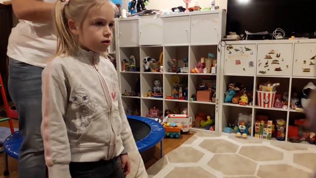 VLOG // ДЕНЬ РОЖДЕНИЯ НАСТИ // ПОДАРКИ // ЗЛАТА НА СОРЕВНОВАНИЯХ