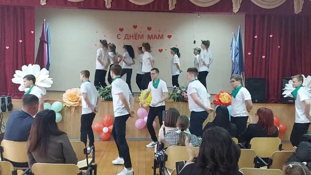 Флешмоб на День Матери