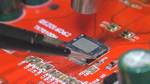 Ремонт платы усилителя на м/с TDA7498e: Замена микросхемы