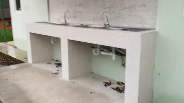 Гуляем с Белкой! История про телёнка. Цветы в ноябре.