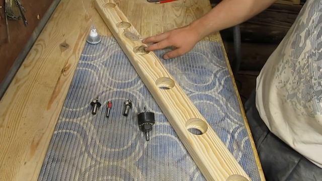 Люстра из дерева. Как сделать.