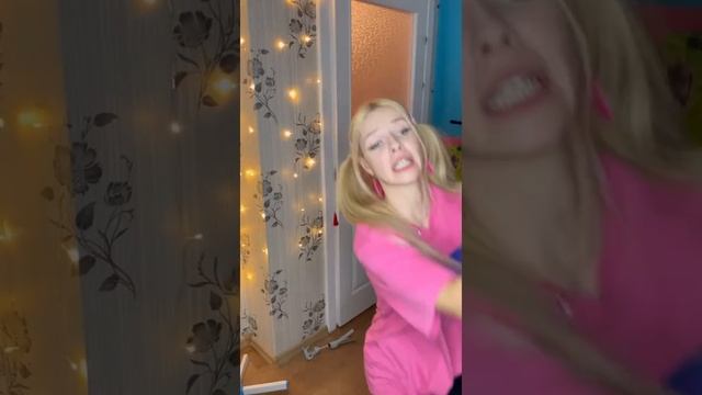 Света и ПИКОВАЯ ДАМА пришла к нам. Кто вызвал дух Пиковой дамы