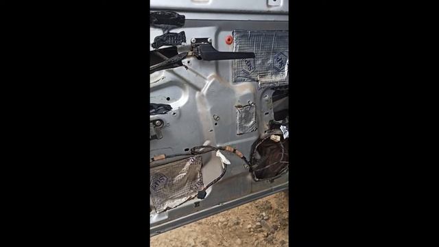 Замена левого переднего стеклоподъёмника на приоре