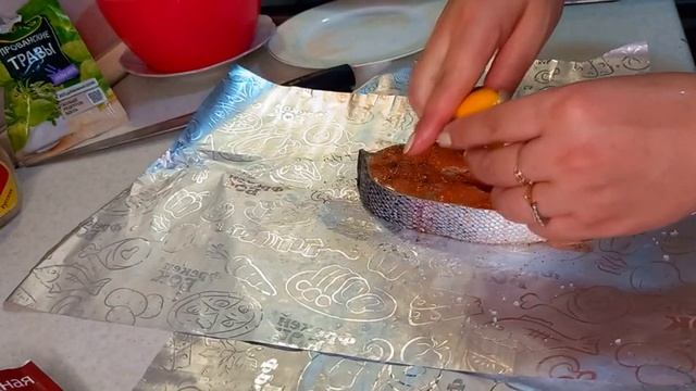 СТЕЙК ИЗ ЛОСОСЯ ЗАПЕЧЕННЫЙ В ДУХОВКЕ?РЕЦЕПТ СТЕЙК ЛОСОСЯ В ДУХОВКЕ!КАК ПРИГОТОВИТЬ: КРАСНАЯ РЫБА