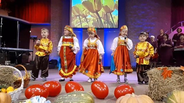 Частушки про бабушек и дедушек ко дню пожилого человека.