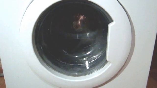 Стиральная машина постоянно набирает воду, потом сливает, причина и исправление