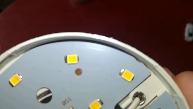 Сгорела лампа на натяжном потолке