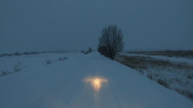 катаюсь на снегоходе wind 320