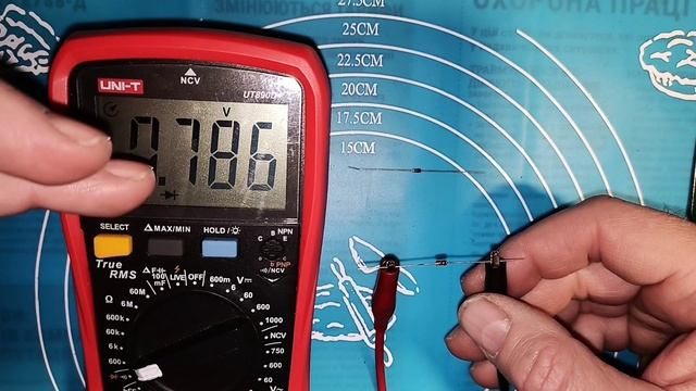 Как отличить Стабилитрон (диод Зенера) от диода Шоттки или обычного Диода .