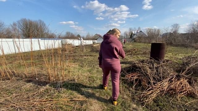 Чистая Деревня: Готовим плов по-сибирски в казане! Ставим теплицу. В гостях у сибиряков!