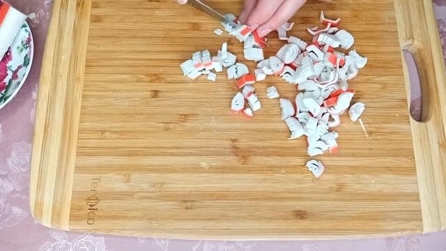 Вкусный Салат с Редисом и Огурцом ? Простой салат с крабовыми палочками
