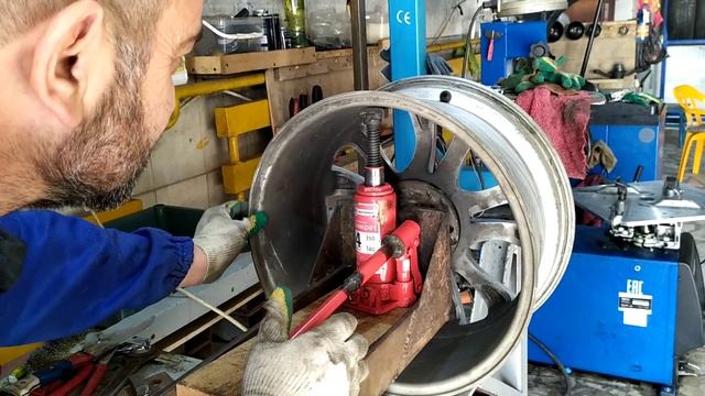 Самодельный станок для правки литых дисков