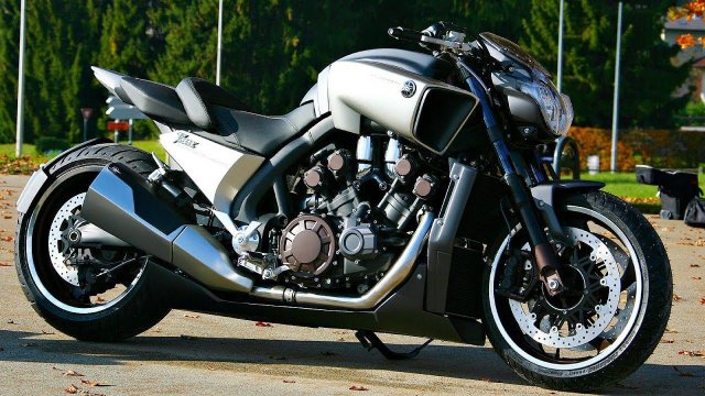 Yamaha V-MAX 1700 - Кастом !