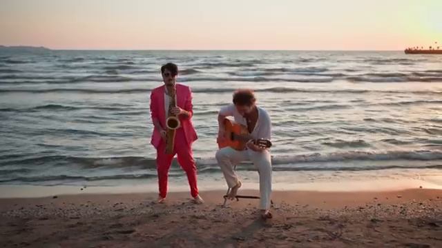 I WILL SURVIVE - Sax & Flamenco Guitar _ Daniele Vitale & Emanuel Victor