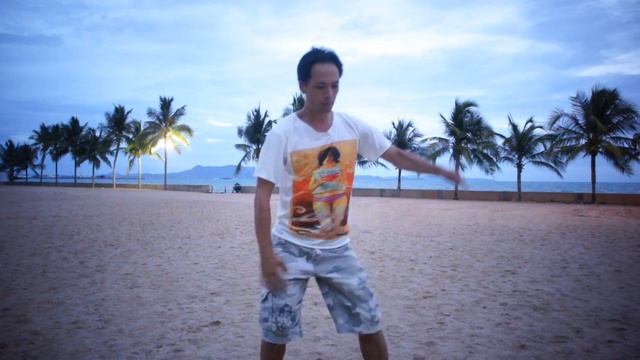 Уроки танцев. Как соединять танцевальные движения новичку.