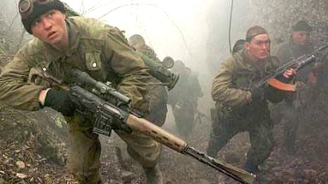 Сбивая чёрным сапогом (ПЛАТЬЕ БЕЛОЕ)