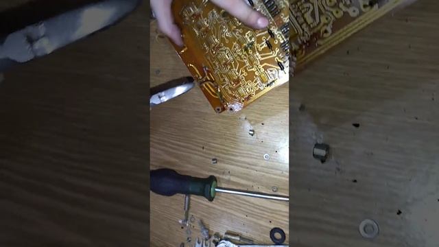 рация Р-107м часть 1. содержание драгметаллов?