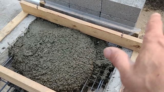 Залил плиту керамзитобетоном. Секретный рецепт самодельного бетона с пластификатором.