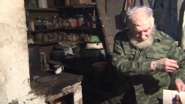 Алтайский Мудрец: как отливать воском - пример. Поговорим о пчёлах, пасеке и мёде - Володарский Б.И