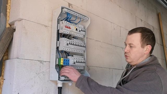 Монтаж 3 х фазного щита