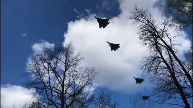 Устрашающий звук ? российского истребителя СУ 57 ??Страшный звук