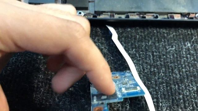 Секретная кнопка в Acer: не включается, не заряжается | Acer Extensa 2530