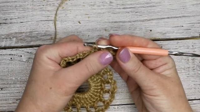 Вязание крючком из джута Стильный домашний декор Связать смогут даже начинающие. Салфетка.