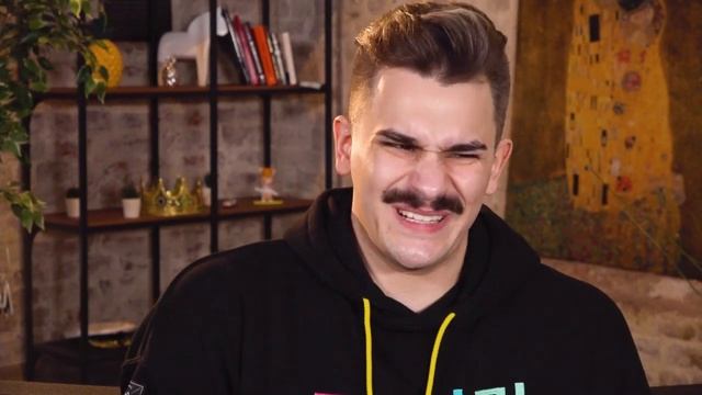 РОДИТЕЛИ ДЕРЖАТ В ПОДВАЛЕ - ЭТО ЖИЗНЬ