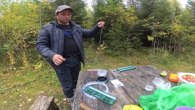 Так я ловлю налима на донку осенью. Моя простая снасть.