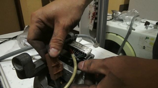 Замена щёток двигателя стиральной машины SAMSUNG. Не дай себя развести!!!