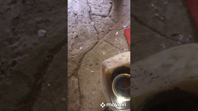 Ведет сцепление на муравье. Решаем проблему с износом втулки. Ремонт сцепления.