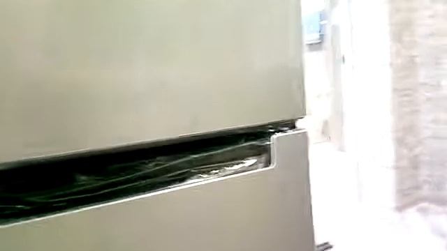 распаковка холодилник Indesit