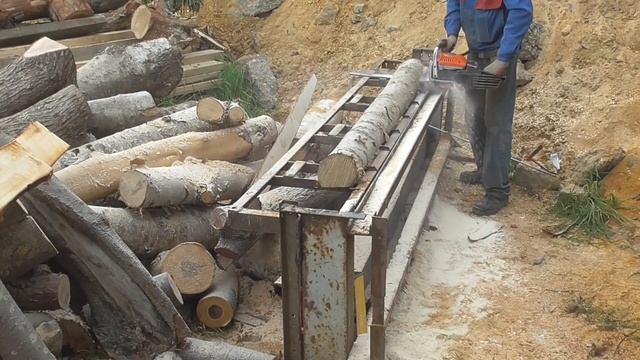 Заготовка столярной доски своими руками. Пилорама из бензопилы