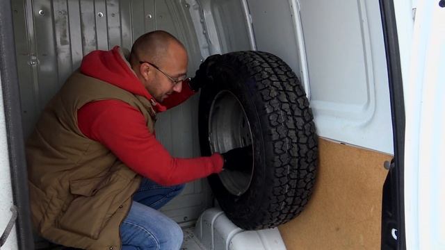 ГАЗ соБОЛЬ 4х4. Полный обзор и тест-драйв на бездорожье.