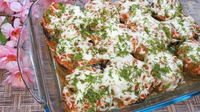 Быстрый ужин из баклажанов в духовке. Рулетики из баклажанов с фаршем. Простой рецепт