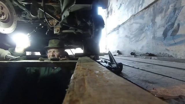 Почему машина дергается при трогание с места!? |Дрожит так что кажется что развалится вся машина !