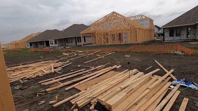 Как строят дома в Америке. Фундамент, каркас, картон.