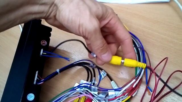 подключение камеры заднего хода