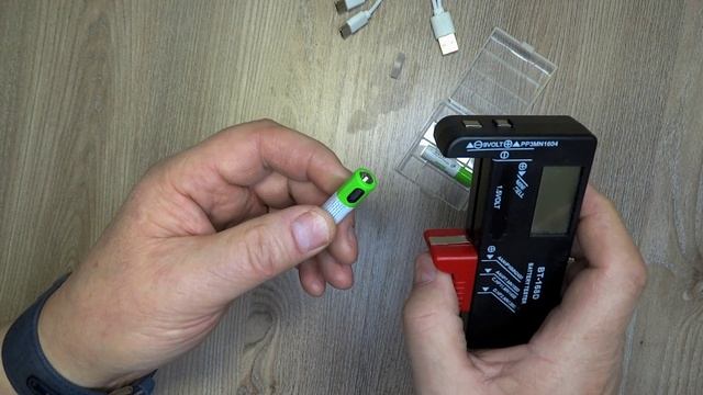 Посылка с Алиэкспресс. Аккумуляторы  SMARTOOOLS 1,5 в, AAA.