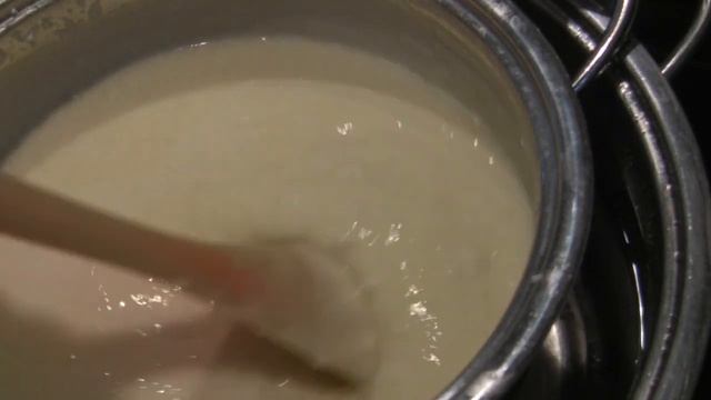 ДОМАШНИЙ СЫР  ПОХОЖ НА ЯНТАРЬ,НО ЕЩЕ ВКУСНЕЕ