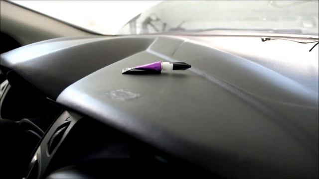 Как удалить суперклей с панели приборов автомобиля