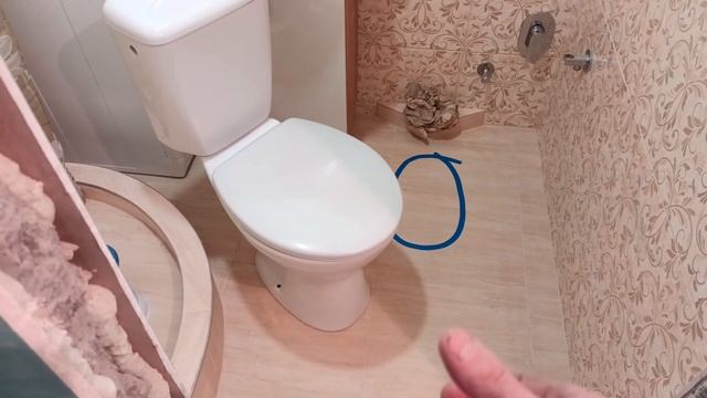 Крепеж унитаза на силикон.